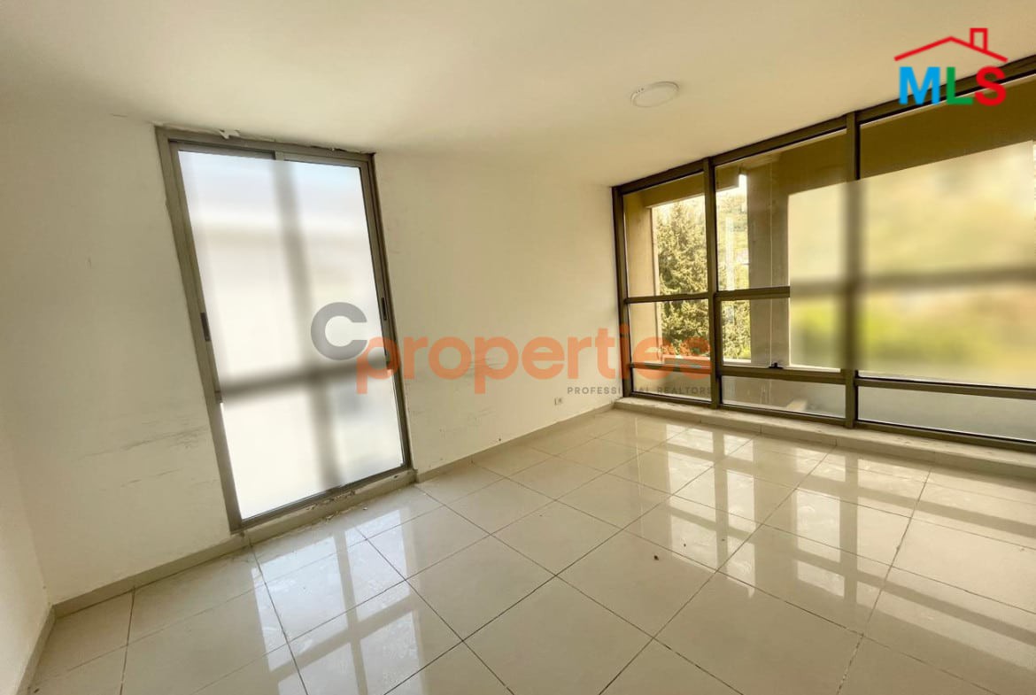 Office For Rent In Kfarhbab - CPKMT92