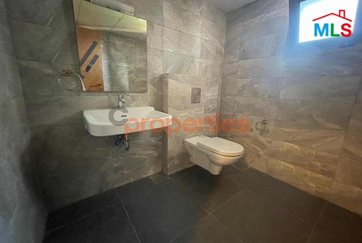 Office For Rent In Kfarhbab - CPKMT103