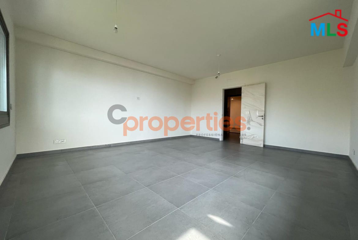 Office For Rent In Kfarhbab - CPKMT102