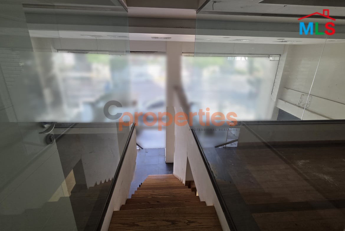 Office + Showroom for rent in a prime location - Horsh Tabet - CPGA34