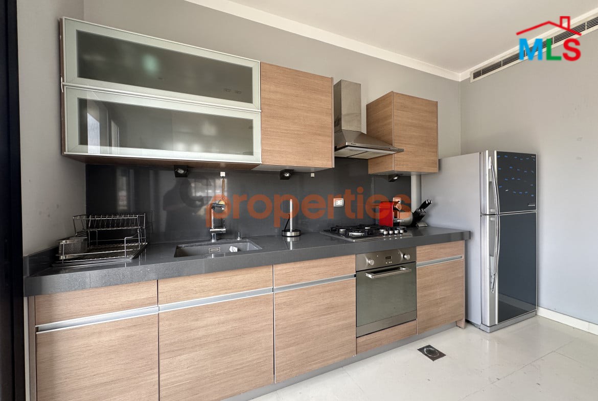 Apartment For Rent in Mar Mkhayel with TERRACE CPES173