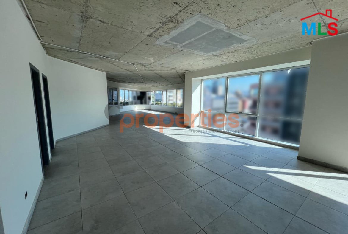 Office for rent in Dekwaneh - Prime Location - CPGA21
