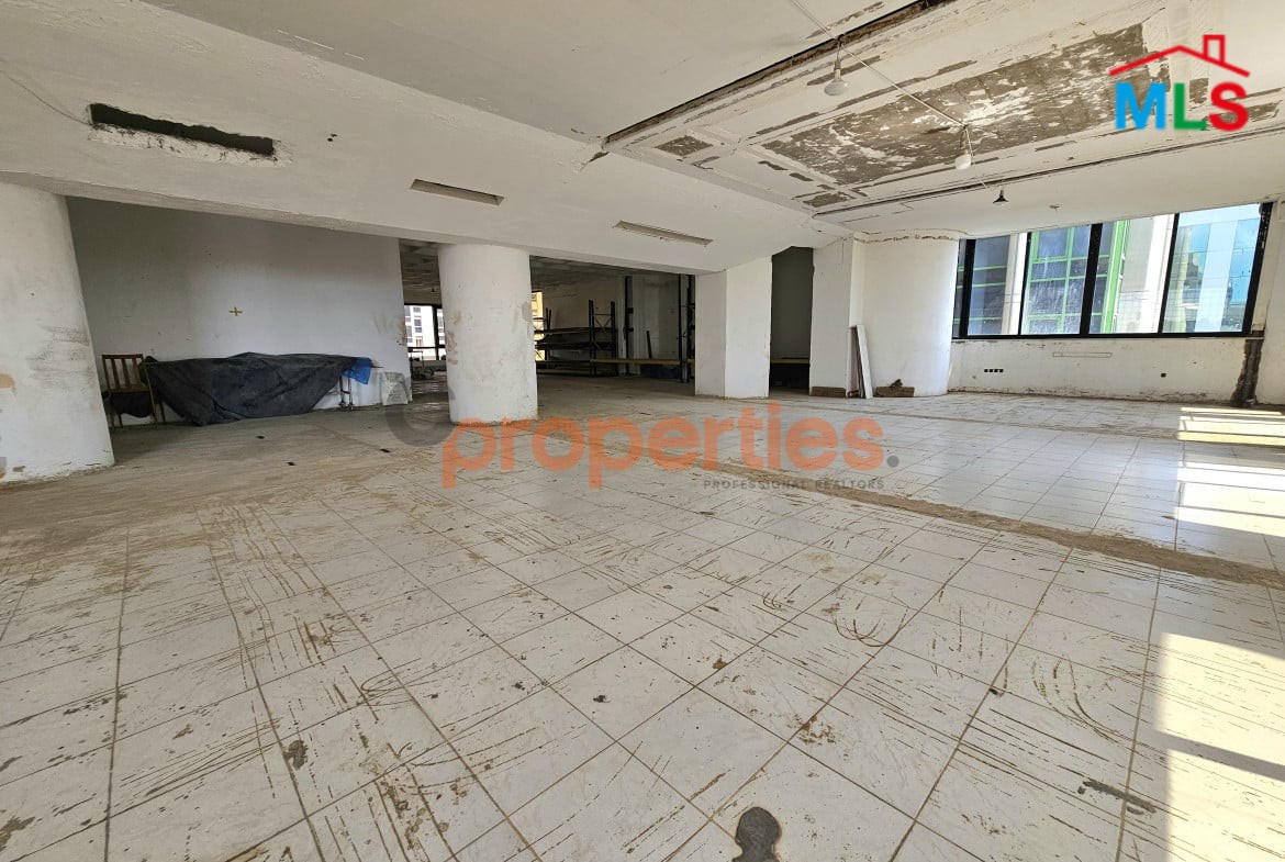 Office For Rent In Dbayeh - CPRD110