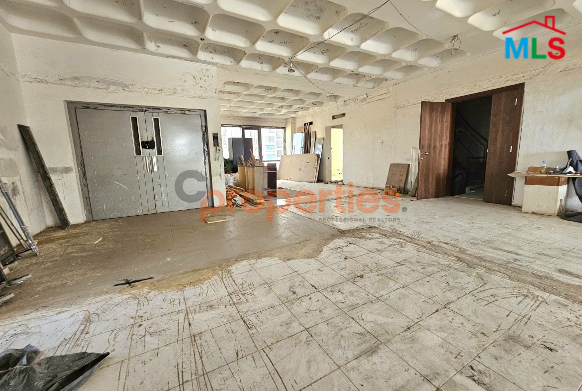 Office For Rent In Dbayeh - CPRD110