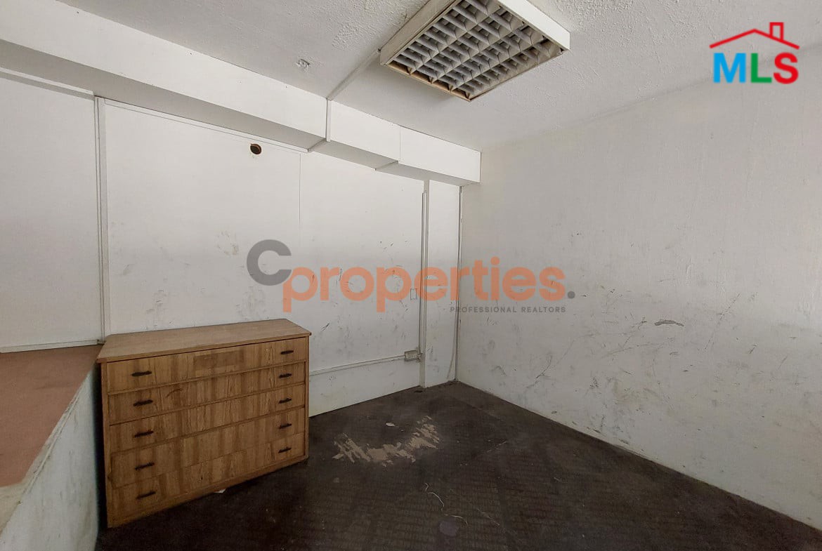 Warehouse for Rent in Baouchrieh CPSM301