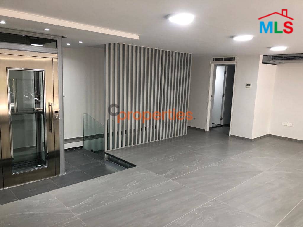Showroom for rent in sodeco CPBWW127