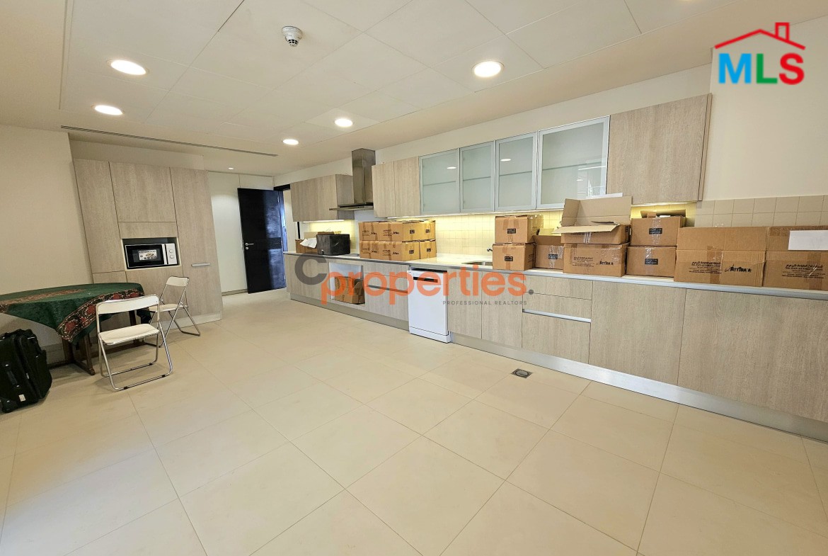 Luxurious Apartment For Rent in Waterfront Dbayeh - CPRD59