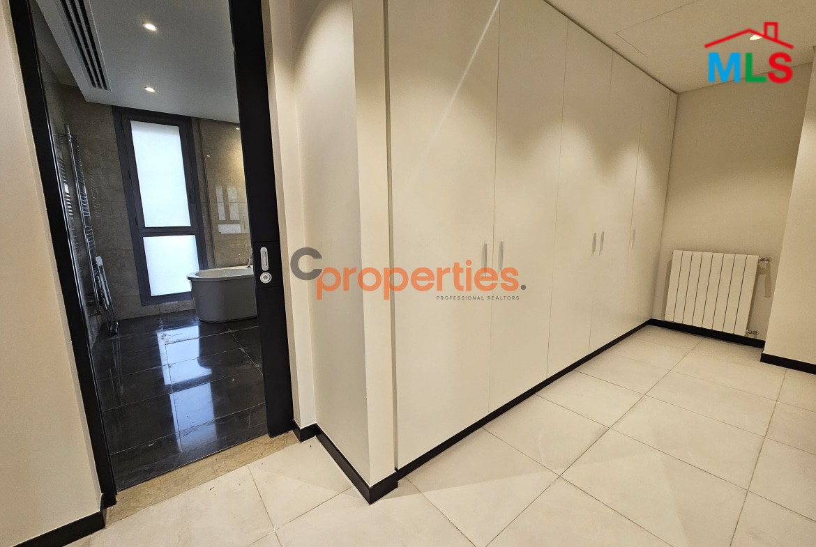 Luxurious Apartment For Rent in Waterfront Dbayeh - CPRD59