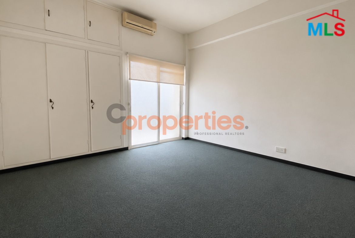 Office for rent in Zalka - Polyclinic Prime Location CPFY284 - مكتب للإيجار في منطقة الزلقا