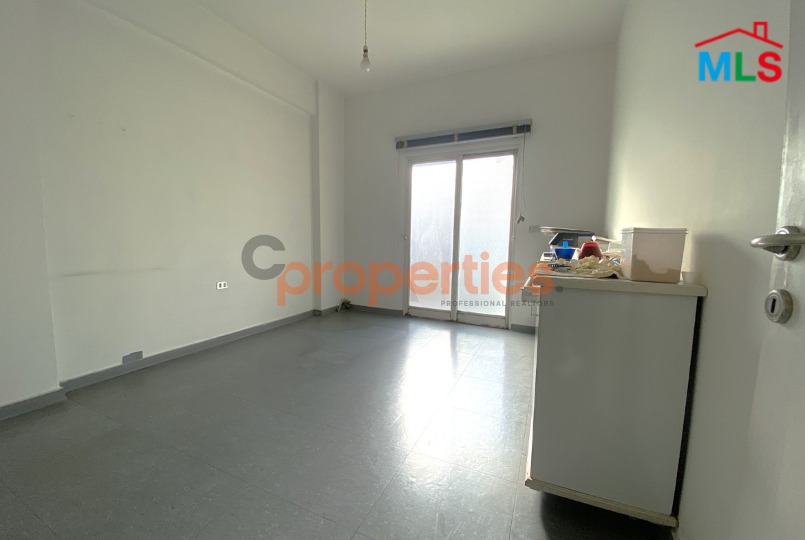 Office for rent in Zalka - Polyclinic Prime Location CPFY284 - مكتب للإيجار في منطقة الزلقا