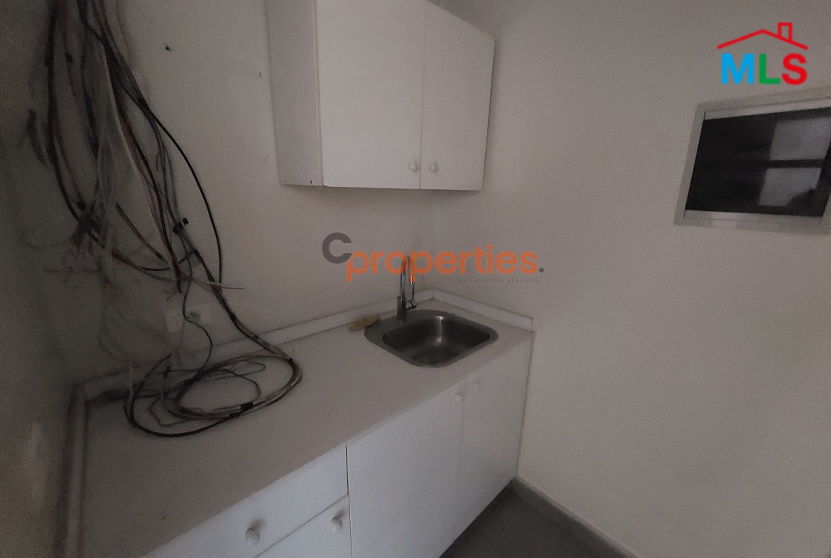 Office for rent in Jal el Dib CPSM90