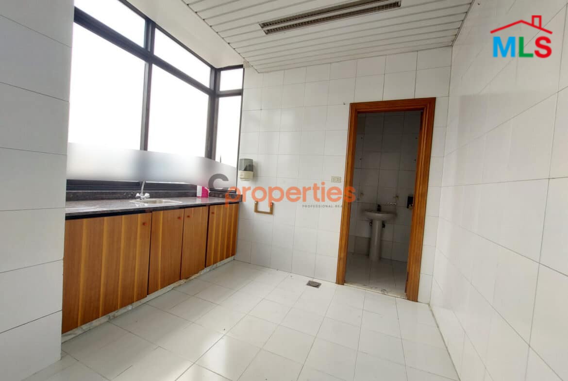 Prime Office for rent in Zalka CPSM62