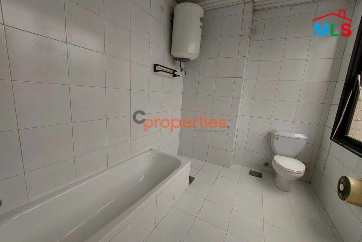 Prime Office for rent in Zalka CPSM62