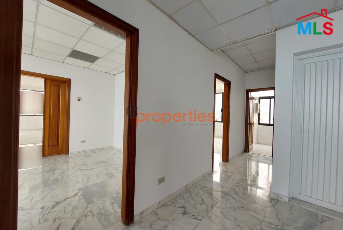 Prime Office for rent in Zalka CPSM62