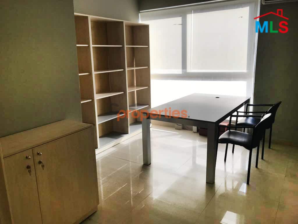 Office for rent in Zalka CPSM19