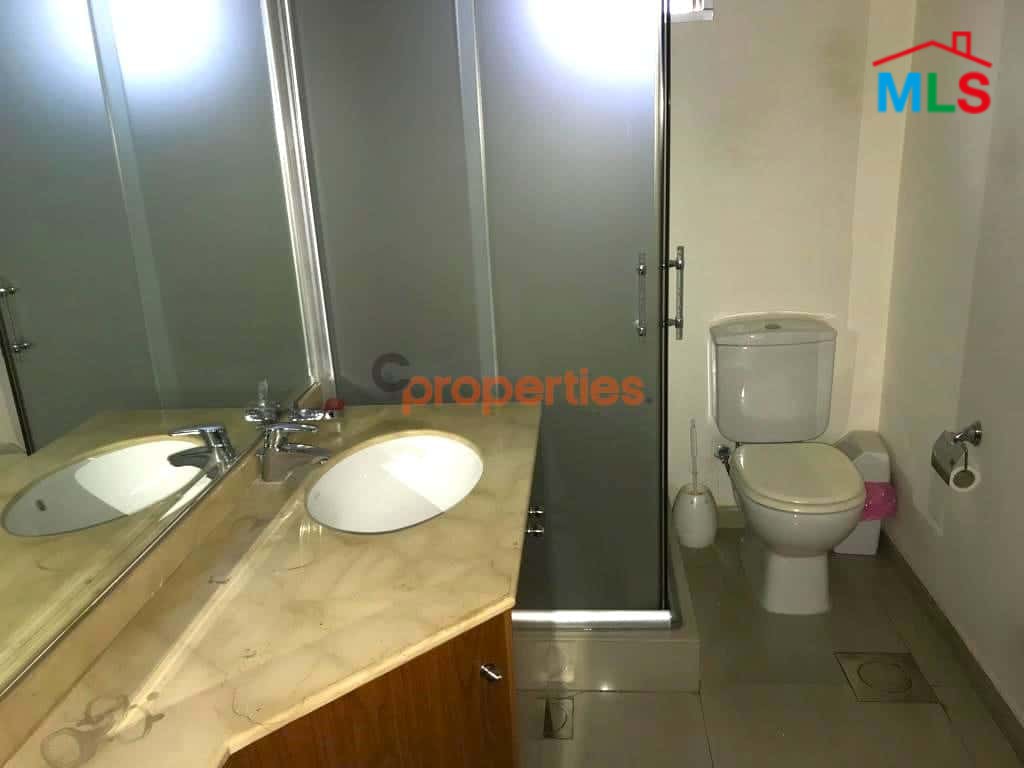 Office for rent in Zalka CPSM19