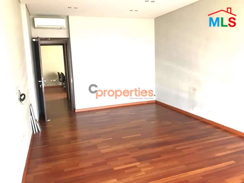 Office for rent in Zalka CPSM19