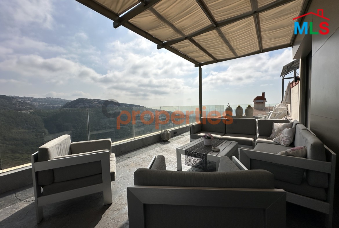 Duplex For Sale in Rabweh دوبلكس للبيع في الربوه CPCF287