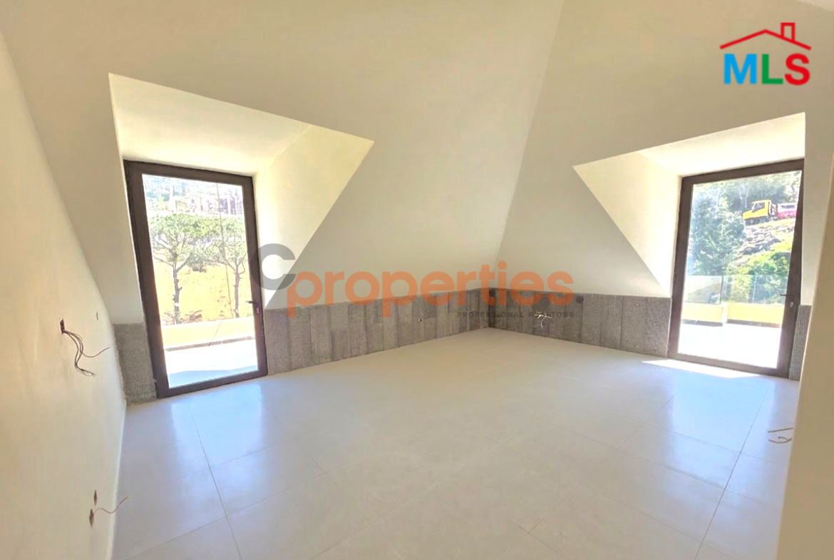 Spacious Duplex with Terrace in Mar Chaaya For Sale – CPSK74