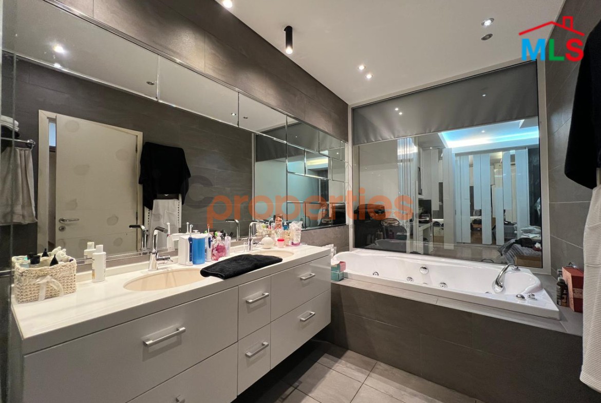Luxury Apartment for Sale in Hazmieh – CPMK157