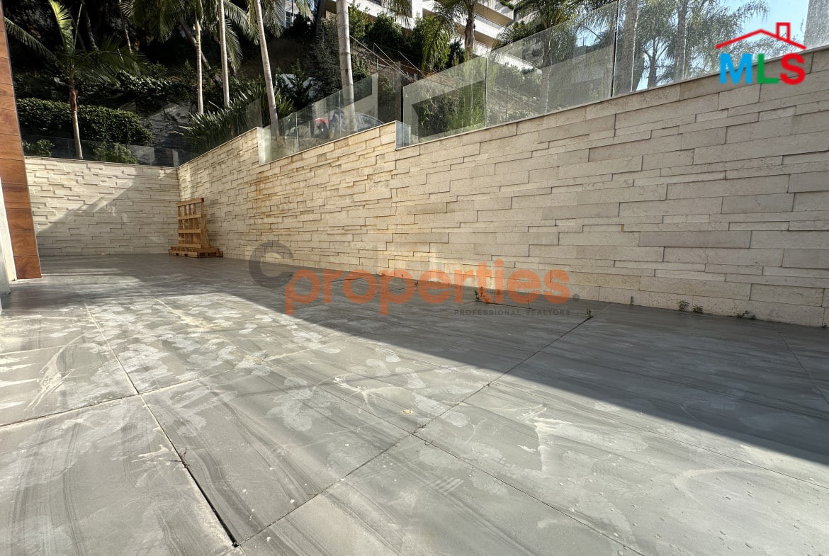 Apartment For Sale in Mtayleb with Terrace – CPCF271