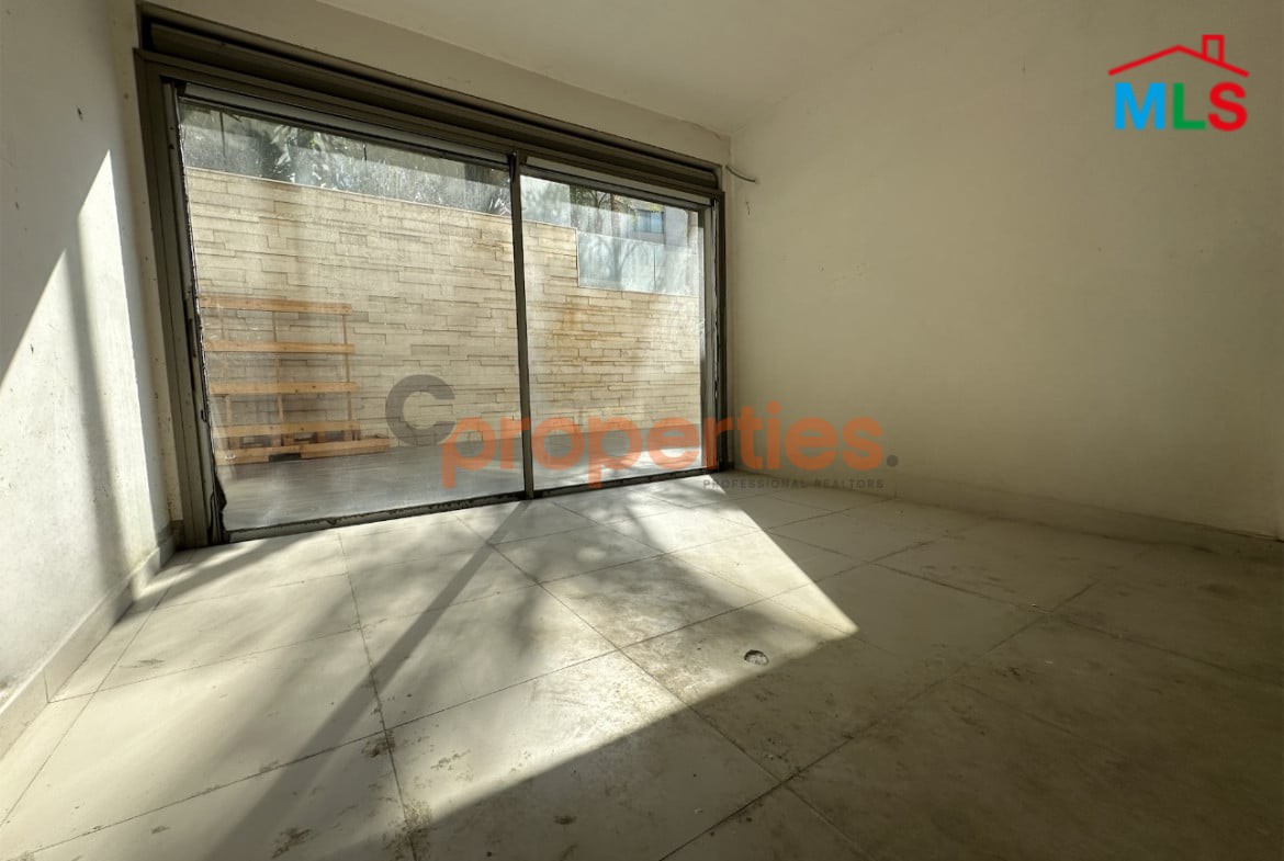 Apartment For Sale in Mtayleb with Terrace – CPCF271