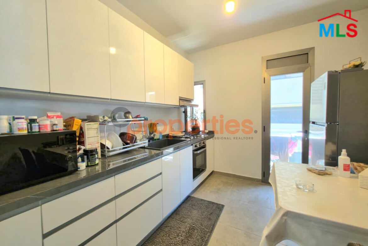Apartment For Sale In Dbayeh | شقة للبيع في ضبية – CPRD297