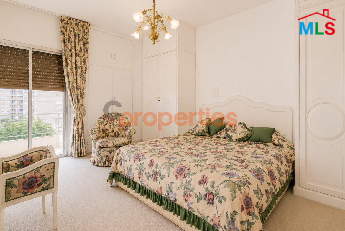 Apartment For Sale in Verdun CPBHN25 – شقة فخمة للبيع في فردان