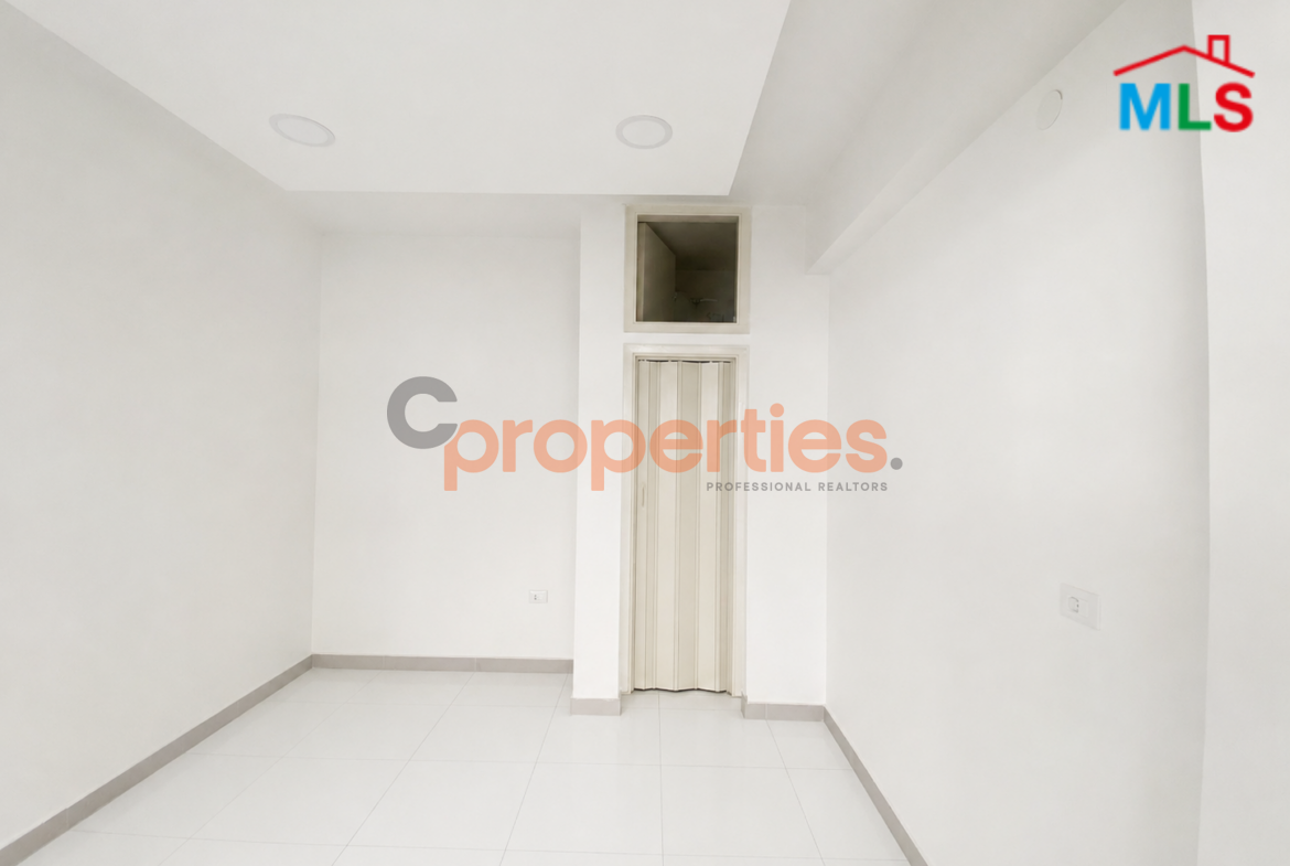 Shop For Sale In Achrafieh | Rmeil – محل للبيع في الأشرفية – CPBRC47