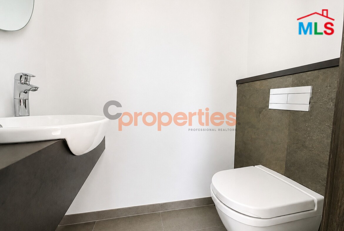 Apartment for Sale in Hazmieh CPMK228 شقة للبيع في الحازمية