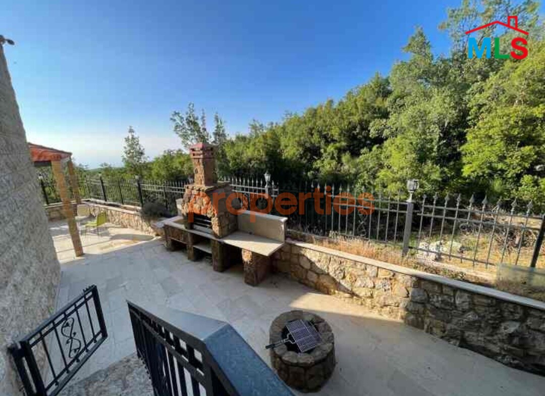 Villa for sale in mechemch-فيلا للبيع في مشمش-cpjgk140