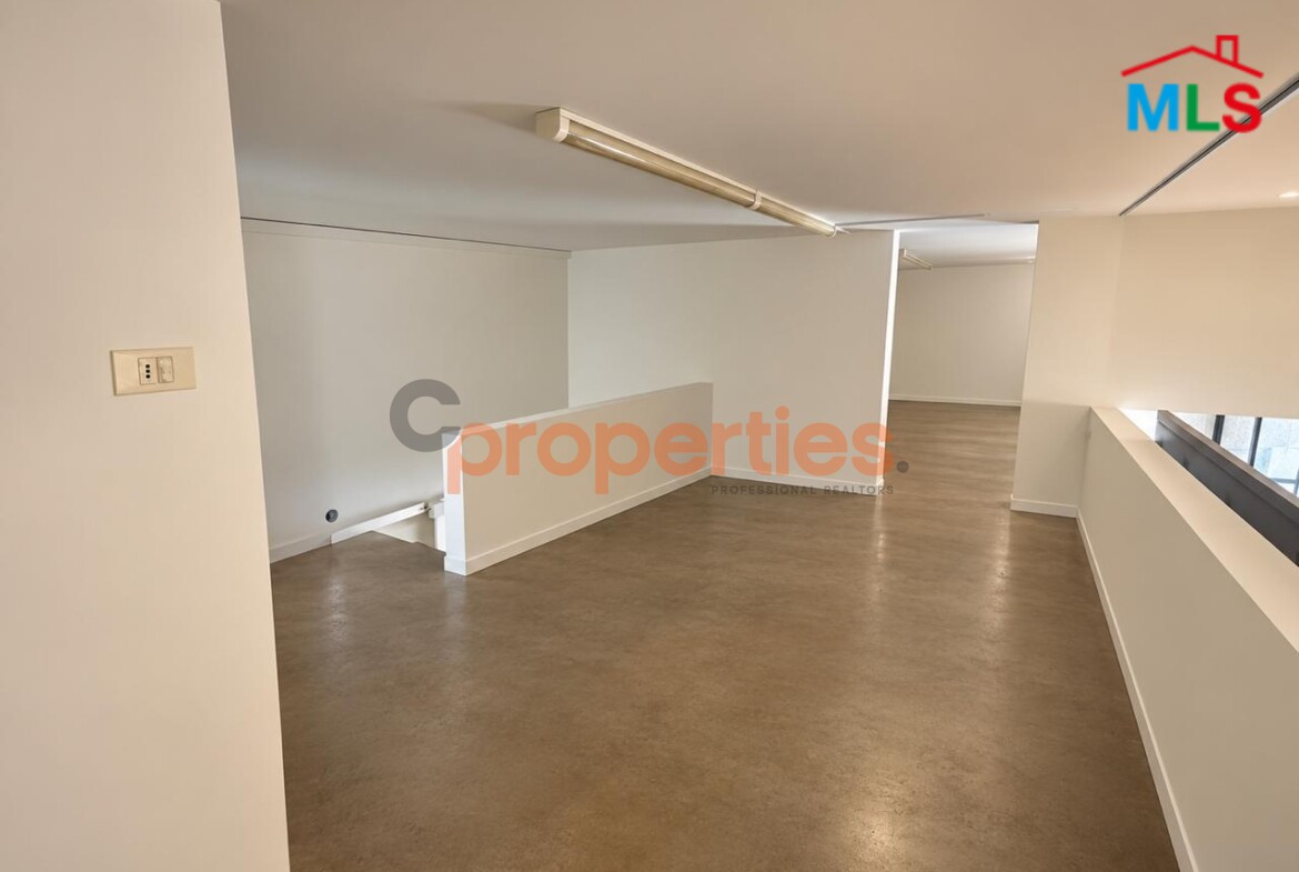 Office for sale in Achrafieh-Gemmayzeh CPBPK74