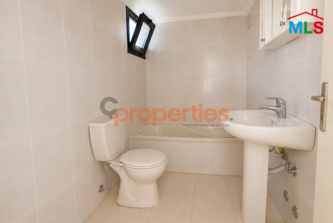 Apartment For Sale in Kfaraabida شقة للبيع في كفرعبيدا CPJAK03