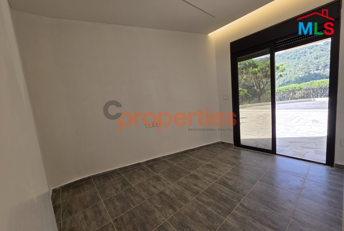 Apartment In Mar Chaaya For Sale – CPSK114
