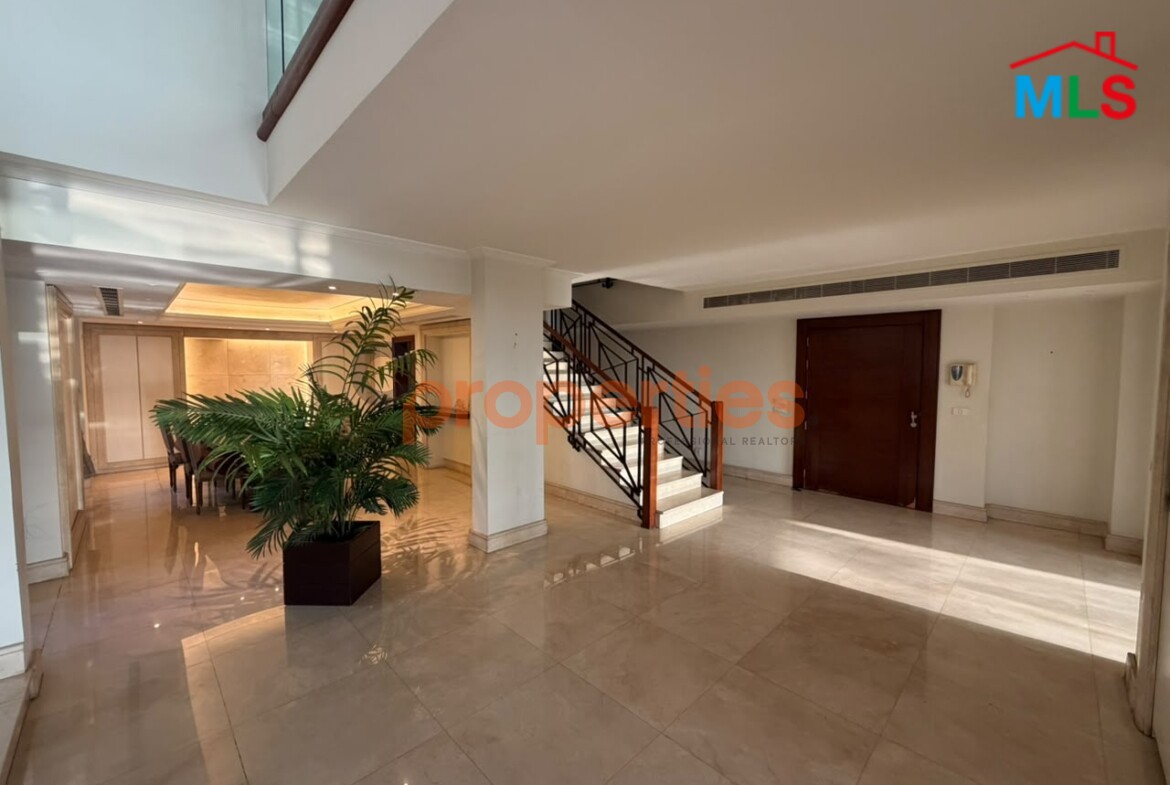 Apartment for Sale in Hazmieh شقة للبيع في الحازمية CPMK225