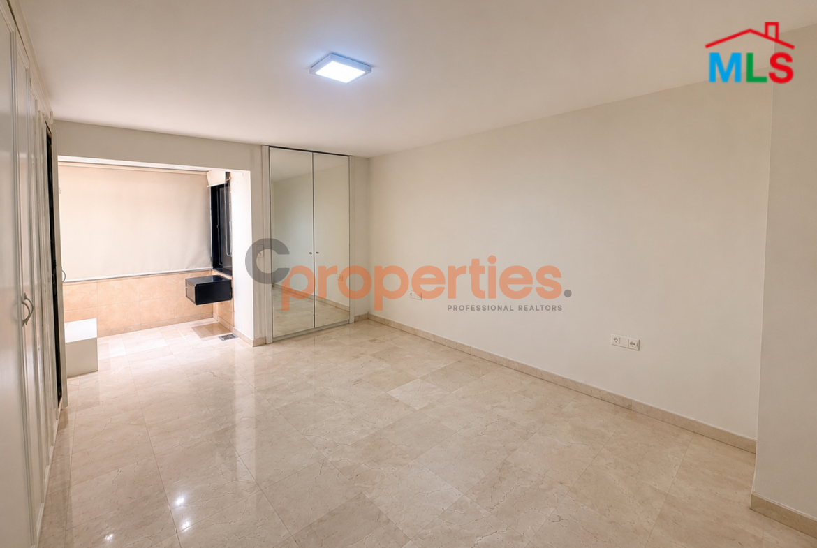 Apartment for Sale in Hazmieh شقة للبيع في الحازمية CPMK225