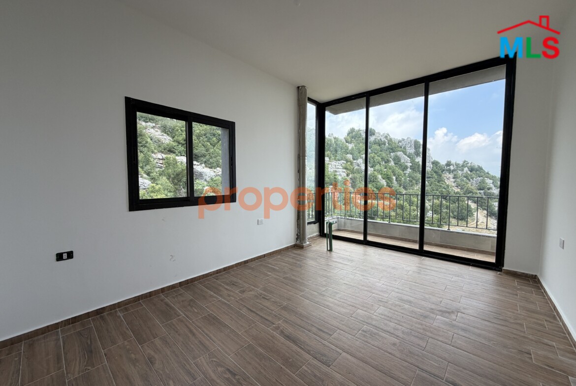 Apartment For Sale in Feytroun ШґЩ‚Ш© Щ„Щ„ШЁЩЉШ№ ЩЃЩЉ ЩЃЩЉШ·Ш±Щ€Щ† CPKMF113