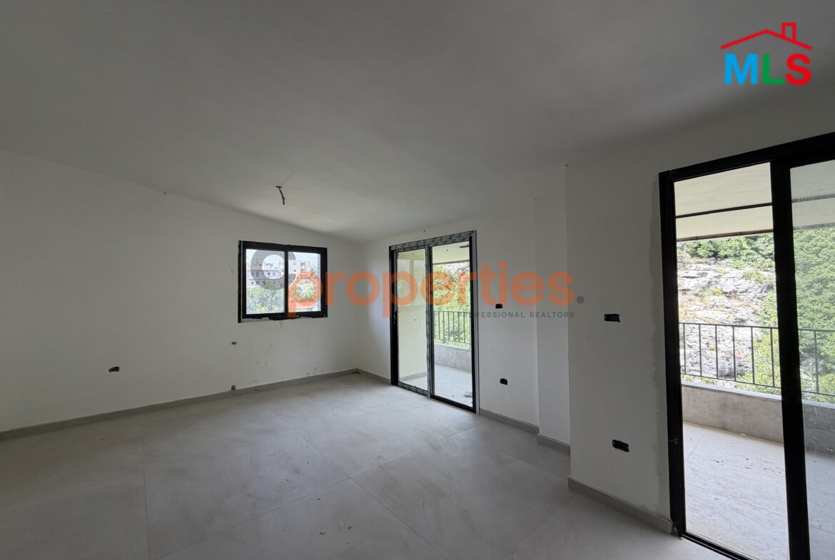 Apartment For Sale in Feitroun شقة للبيع في فيطرون CPKMF114