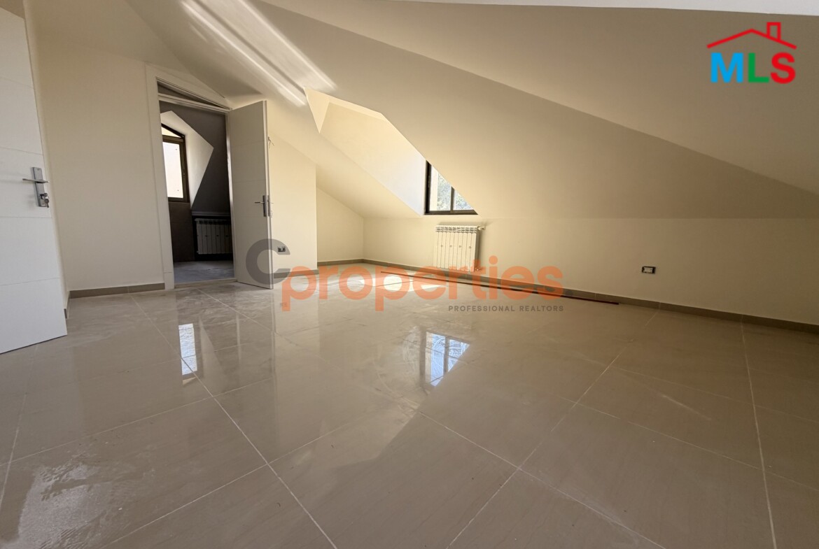 Duplex with Terrace for Sale in Naccache – CPLO40