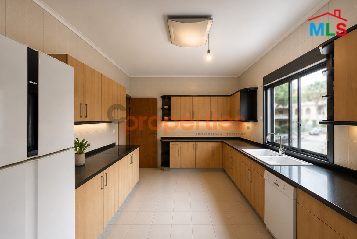 Aparmtent For Sale in Biyada شقة للبيع في البياضة CPCF376