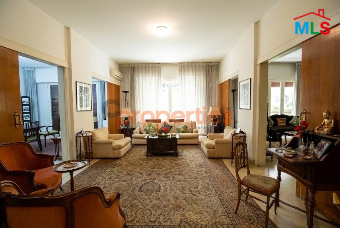 Apartment For Sale In Achrafieh – CPBMH32