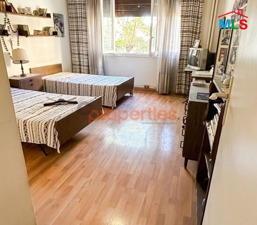 Apartment For Sale In Achrafieh – CPBMH32