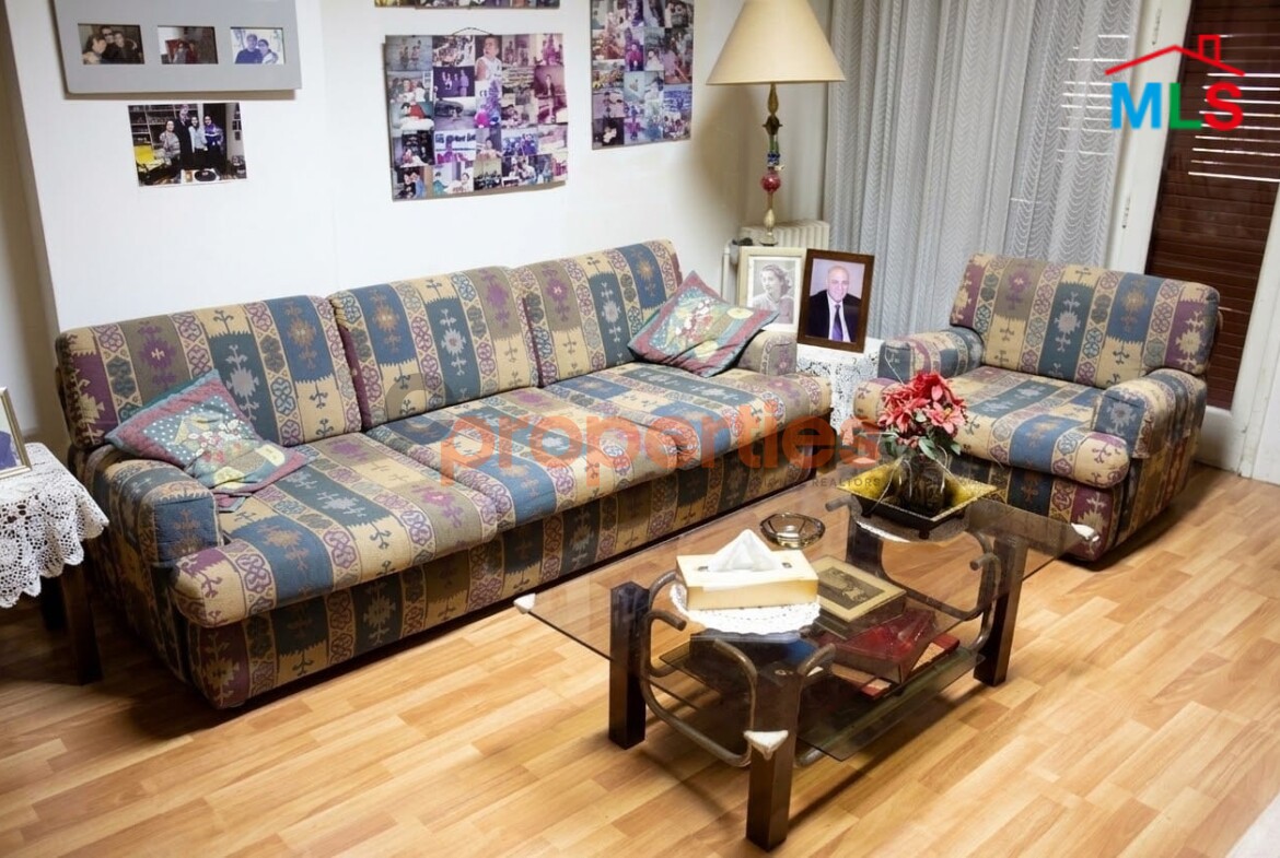 Apartment For Sale In Achrafieh – CPBMH32