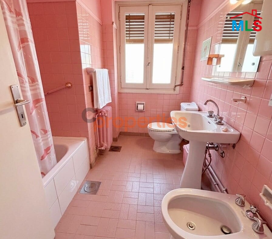 Apartment For Sale In Achrafieh – CPBMH32