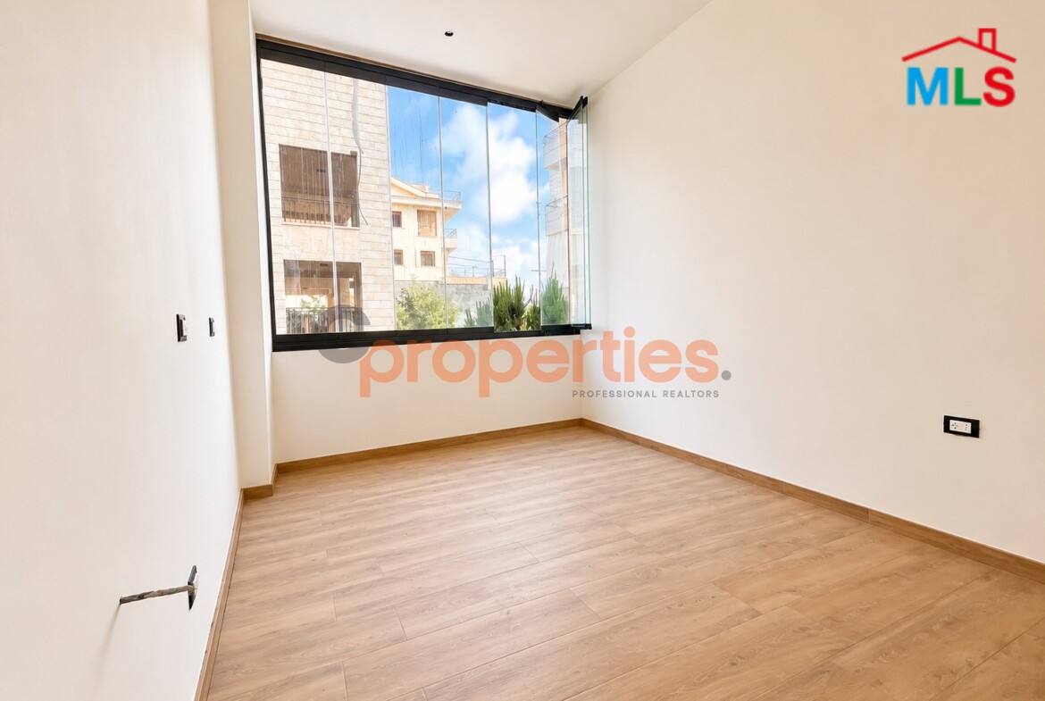 Apartment for Sale in Ballouneh شقة للبيع في بلونة CPKGK08