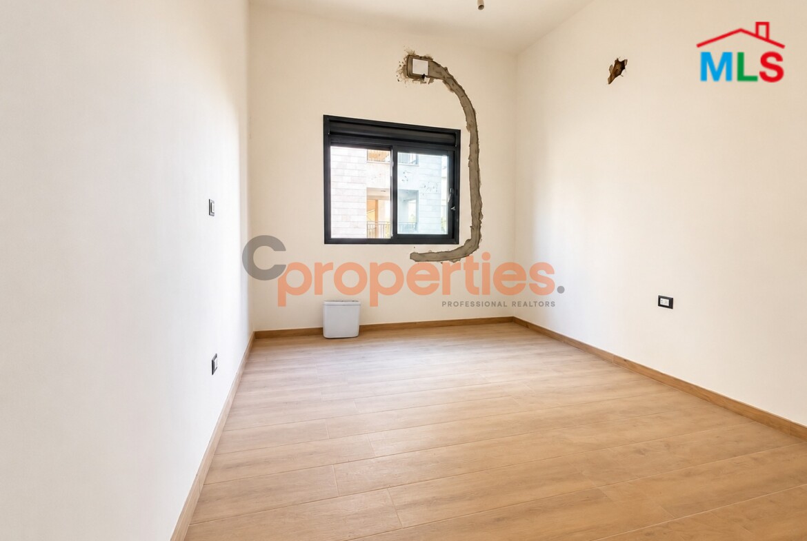 Apartment for Sale in Ballouneh شقة للبيع في بلونة CPKGK08