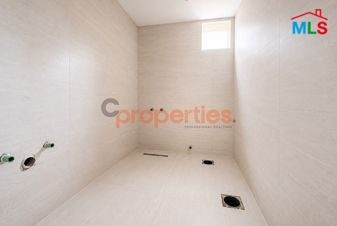Apartment for Sale in Ballouneh شقة للبيع في بلونة CPKGK08