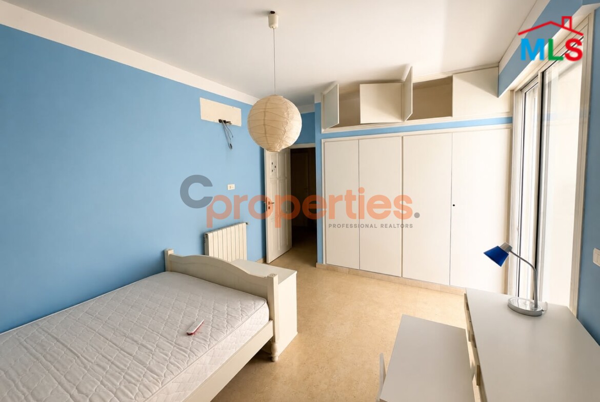 Apartment For Sale in Hazmieh – شقة للبيع في الحازمية – CPCH55