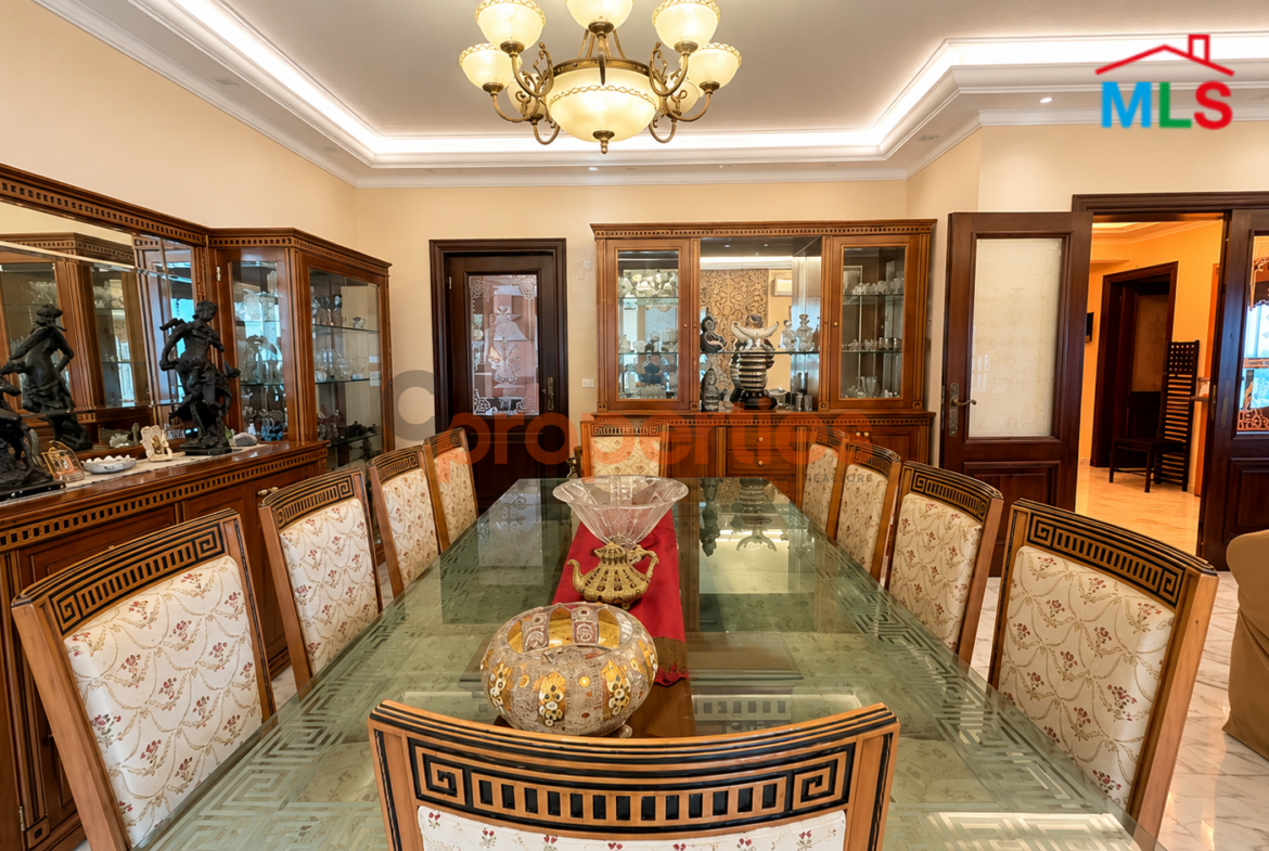 Front-Line Apartment For Sale in Rawche شقة للبيع في الروشة – CPBHS151