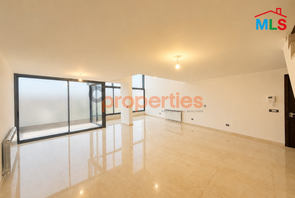 Triplex for sale in Hazmieh CPMK223 شقة “تريبلكس” للبيع في الحازمية